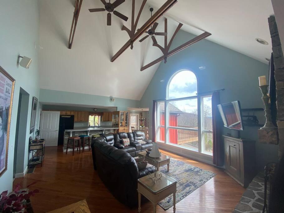 Primo Vista! Spectacular Views, Dock Slip, Hot Tub Villa McHenry Exterior photo